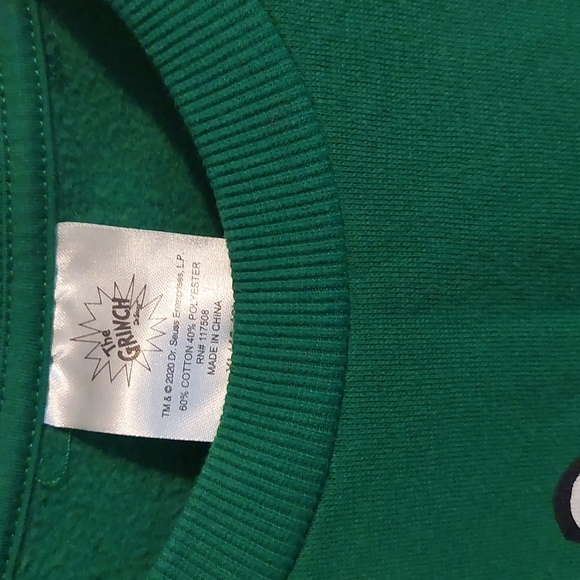 Mr Grinch in a Santa Hat Crewneck Pullover sweatshirt Green Size XLY Womens S/M - Picture 3 of 4